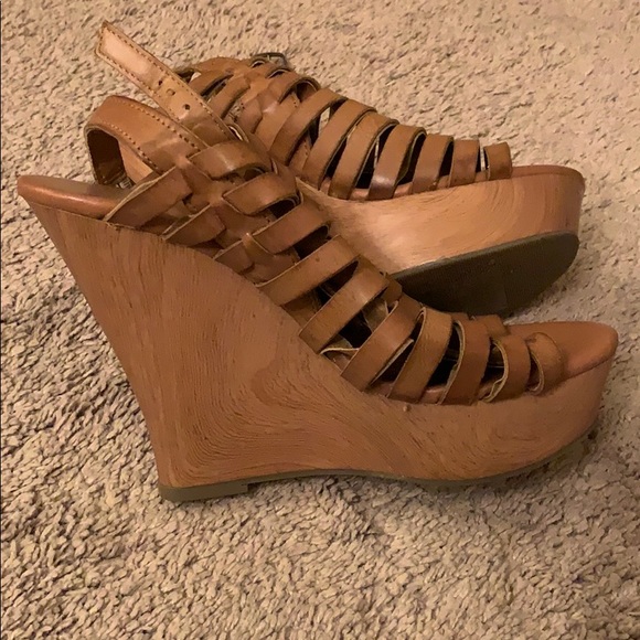 Heeled wedges - Picture 3 of 4